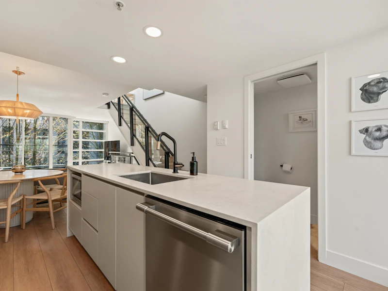 313 - 1255 Seymour Street, Vancouver BC V6B 0H1