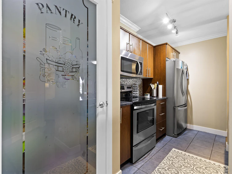 411-19340 65 Avenue, Surrey, BC, V4N 0A3 - 8