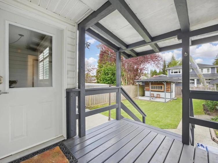 217 Sandringham Avenue, New Westminster, BC, V3L 1Z4 - 23