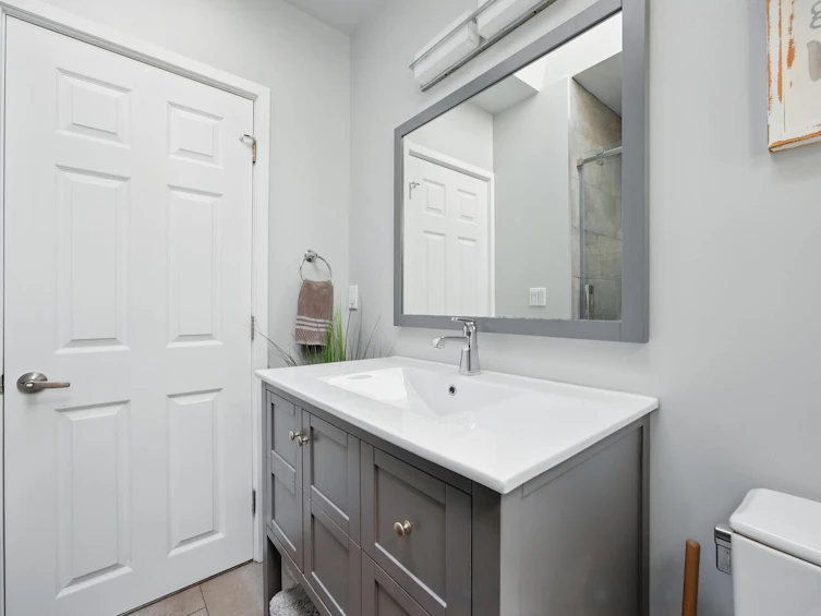 217 Sandringham Avenue, New Westminster, BC, V3L 1Z4 - 6