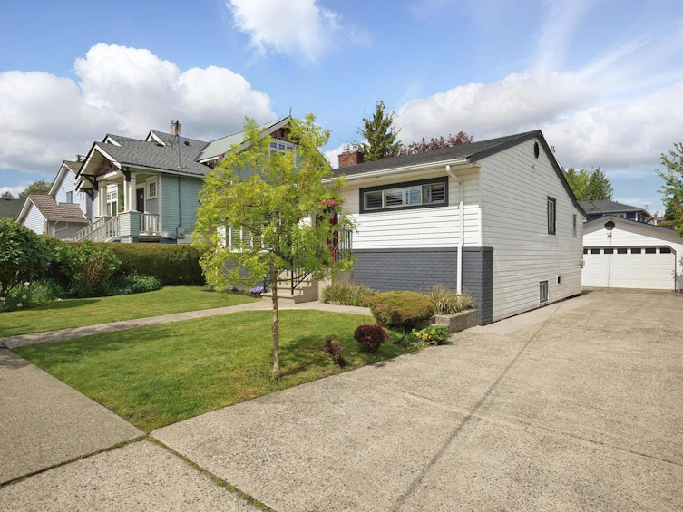 217 Sandringham Avenue, New Westminster, BC, V3L 1Z4 - 30