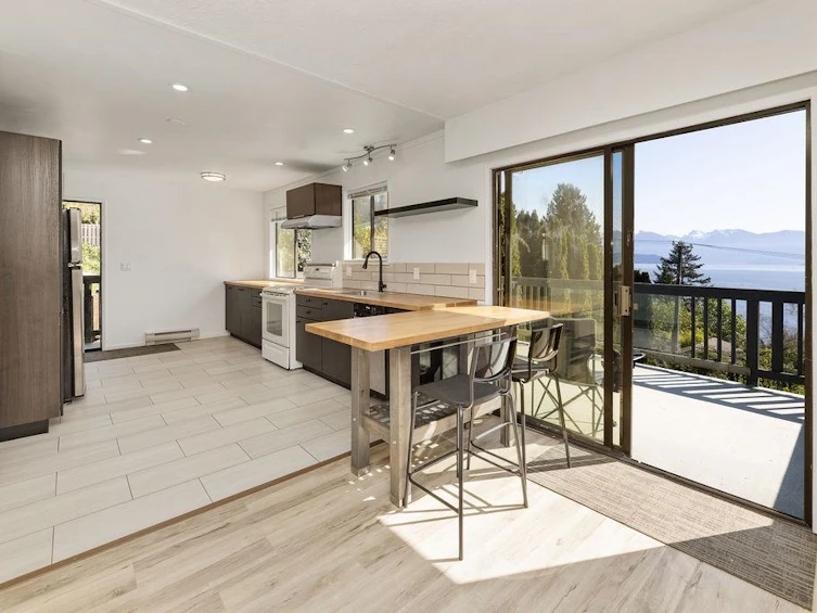 775 Marine Drive, Gibsons, BC, V0N 1V1 - 6