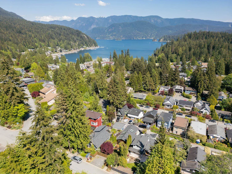 1964 Cliffwood Road, North Vancouver, BC, V7G 1S2 - 36