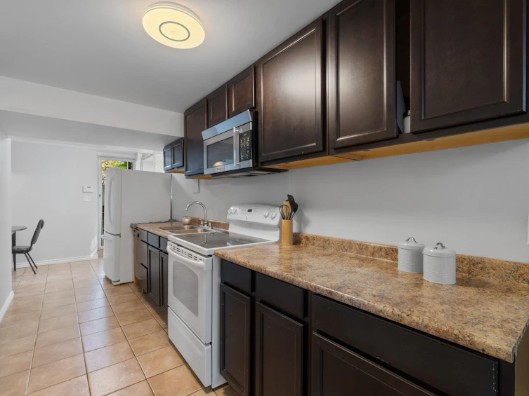 473 Elmer Street, New Westminster, BC, V3L 4M6 - 32