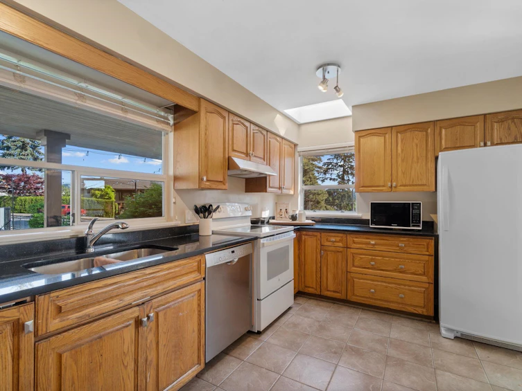 473 Elmer Street, New Westminster, BC, V3L 4M6 - 9