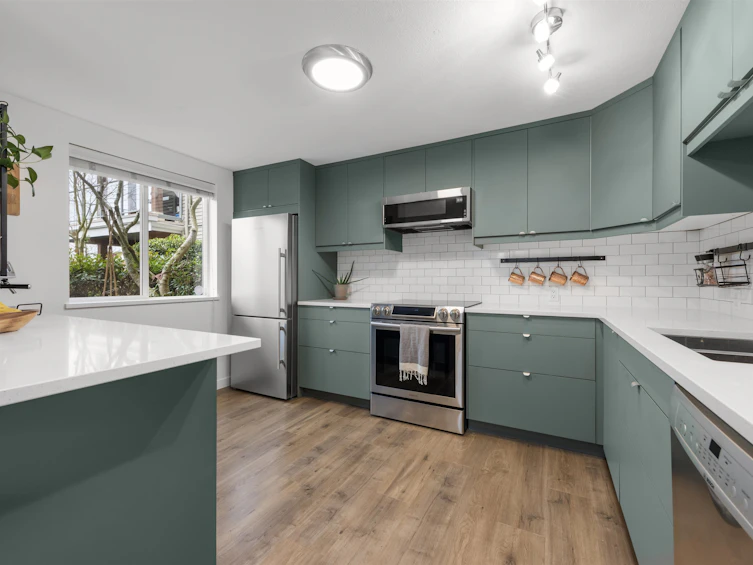 119-5700 Andrews Road, Richmond, BC, V7E 6N7 - 5