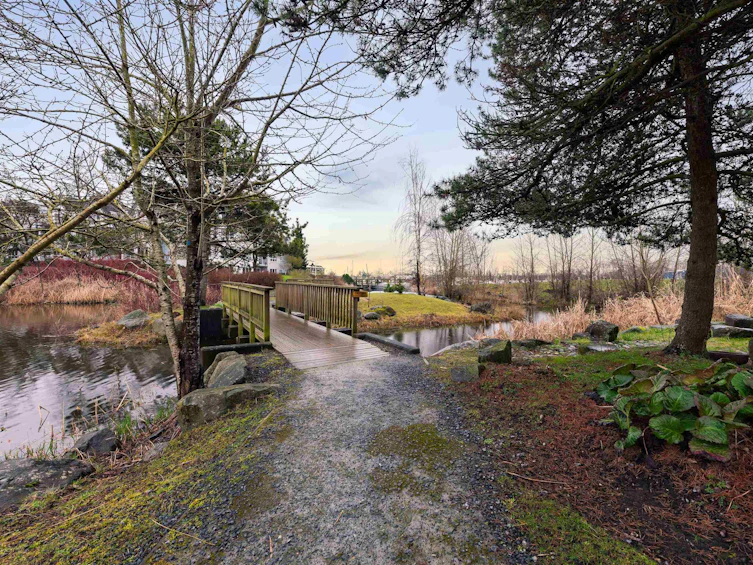 119-5700 Andrews Road, Richmond, BC, V7E 6N7 - 11