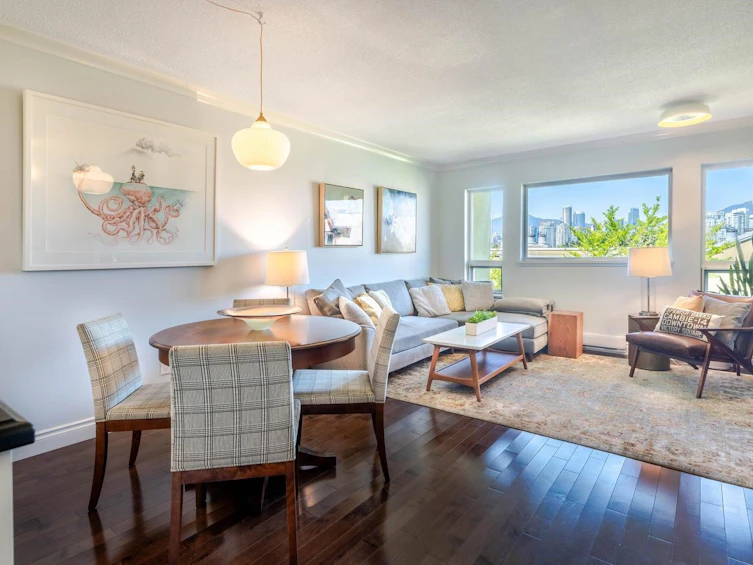 15-795 W 8th Avenue, Vancouver, BC, V5Z 1C9 - 2