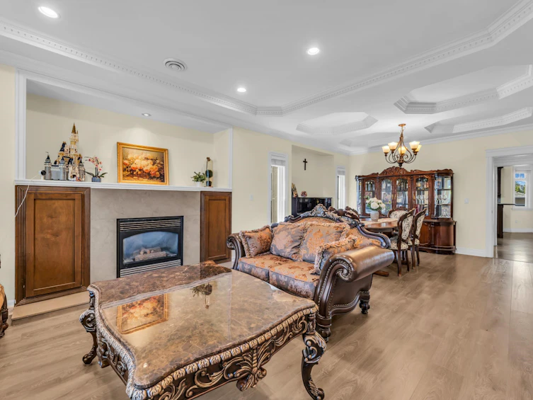 5311 Inman Avenue, Burnaby, BC, V5H 2L5 - 5