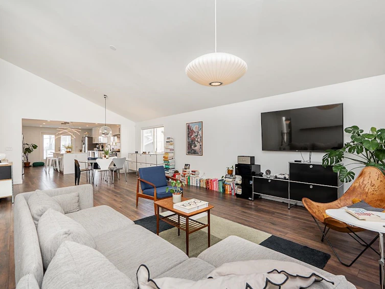 531 E 22nd Street, North Vancouver, BC, V7L 4P1 - 5