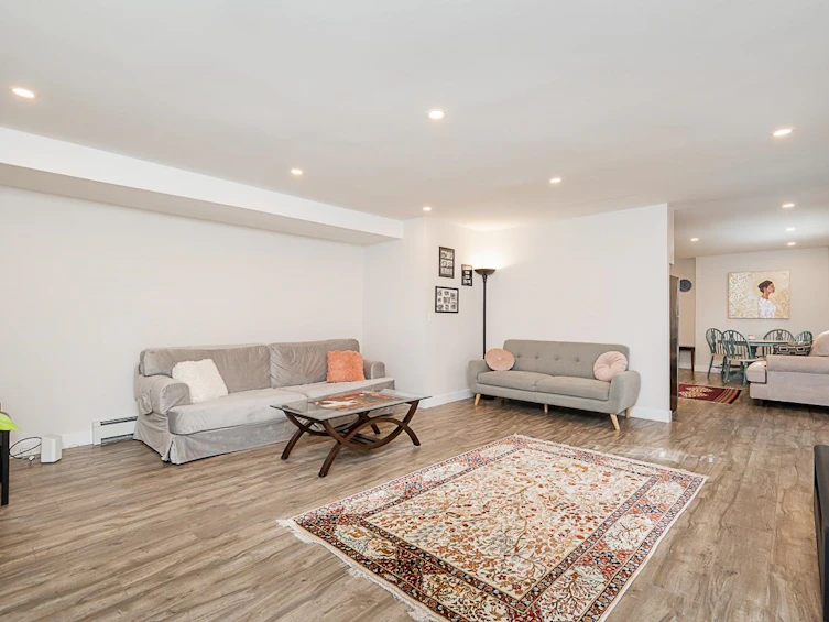 531 E 22nd Street, North Vancouver, BC, V7L 4P1 - 25