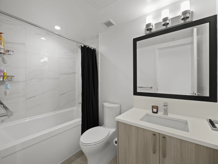 1312-13350 Central Avenue, Surrey, BC, V3T 0S1 - 13