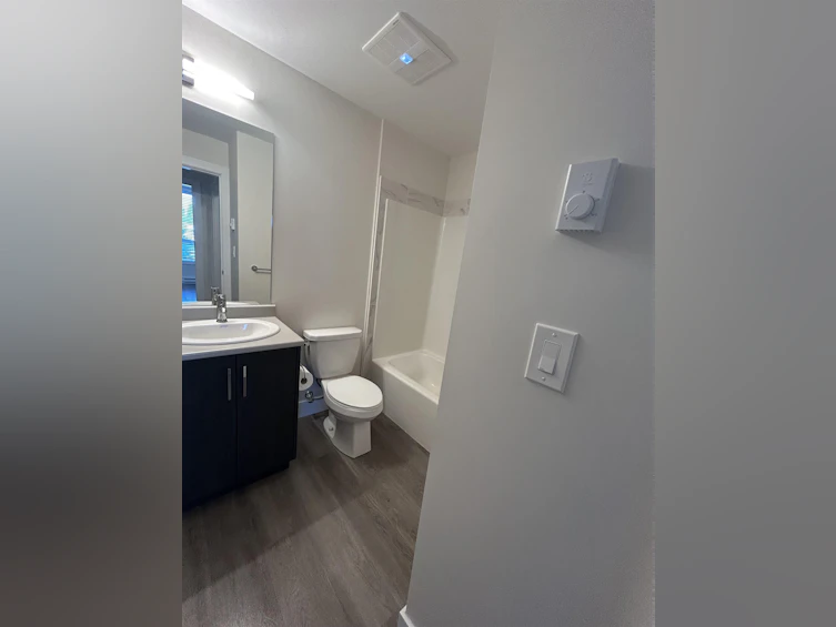 210-32838 Ventura Avenue, Abbotsford, BC, V2S 0M5 - 9