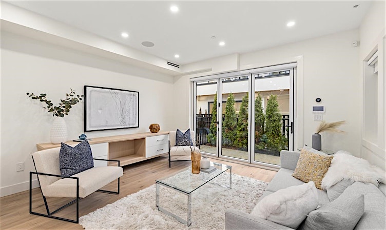 1125 E 15th Avenue, Vancouver, BC, V5T 2S7
