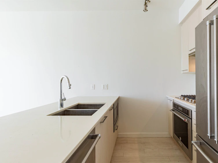904-7688 Alderbridge Way, Richmond, BC, V6X 0P7 - 4