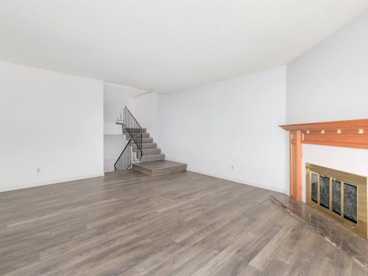 14832 Holly Park Lane, Surrey, BC, V3R 6Y2 - 12