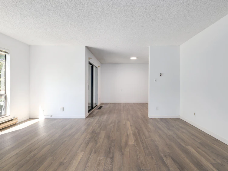 14832 Holly Park Lane, Surrey, BC, V3R 6Y2 - 14
