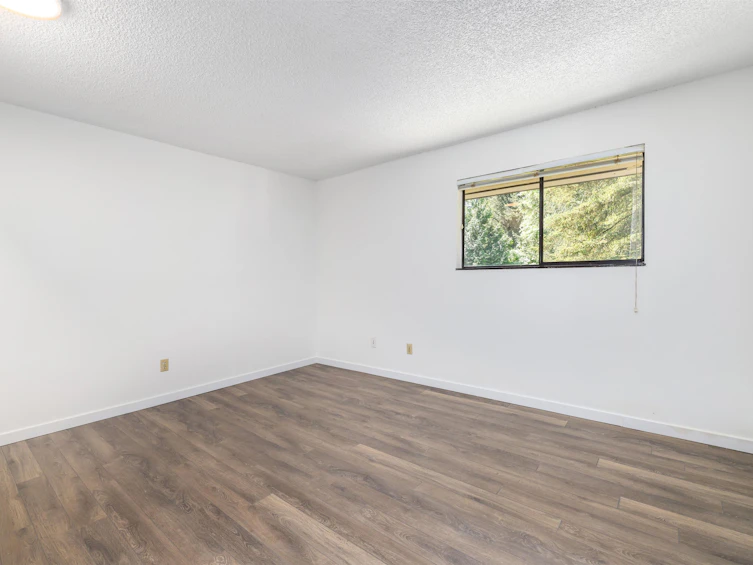 14832 Holly Park Lane, Surrey, BC, V3R 6Y2 - 23