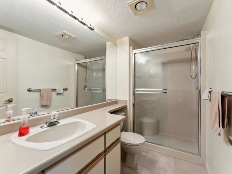 105-8600 Lansdowne Road, Richmond, BC, V6X 3L6 - 16