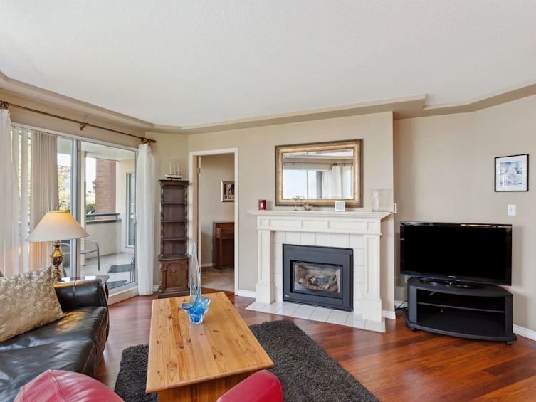 105-8600 Lansdowne Road, Richmond, BC, V6X 3L6 - 4