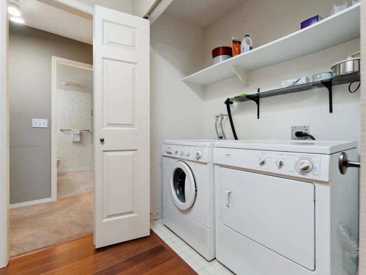 105-8600 Lansdowne Road, Richmond, BC, V6X 3L6 - 17