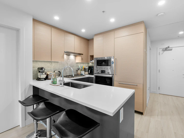 605-8888 Osler Street, Vancouver, BC, V6P 4G2 - 4