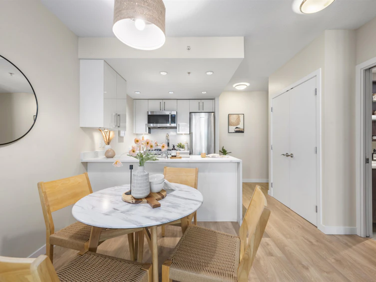 611-1708 Columbia Street, Vancouver, BC, V5Y 0H7 - 6