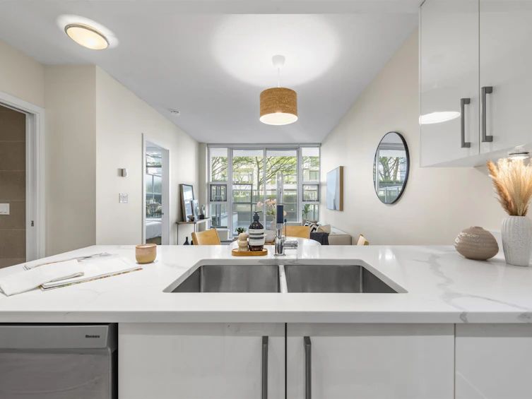 611-1708 Columbia Street, Vancouver, BC, V5Y 0H7 - 4