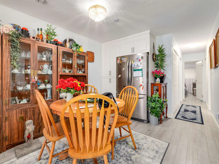 10618 Holly Park Lane, Surrey, BC, V3R 6X9 - 7