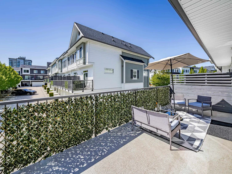 19-15340 Guildford Drive, Surrey, BC, V3R 0C9 - 33
