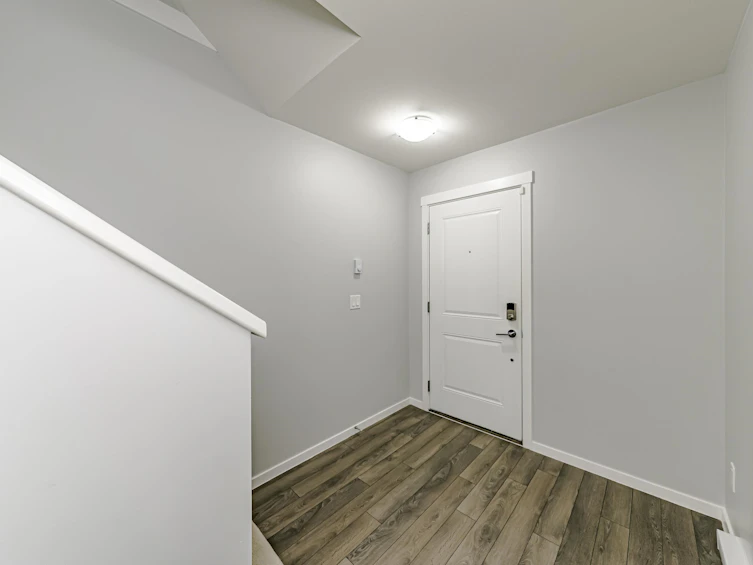 19-15340 Guildford Drive, Surrey, BC, V3R 0C9 - 4