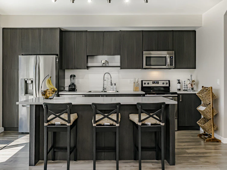 19-15340 Guildford Drive, Surrey, BC, V3R 0C9 - 16