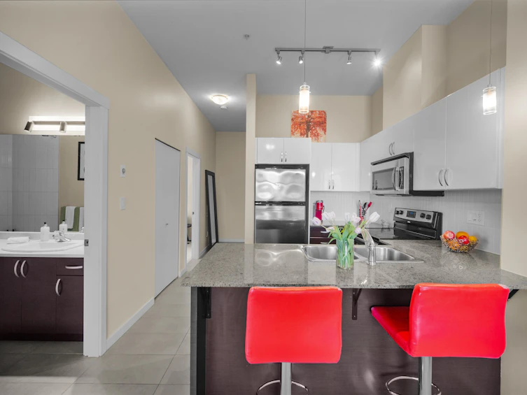 522-13789 107a Avenue, Surrey, BC, V3T 0B8 - 3