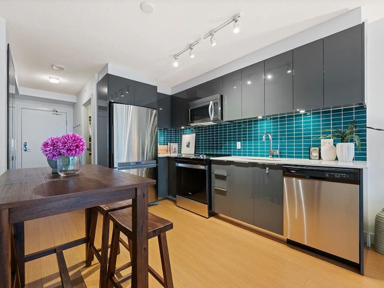 608-1325 Rolston Street, Vancouver, BC, V6B 0M2 - 5