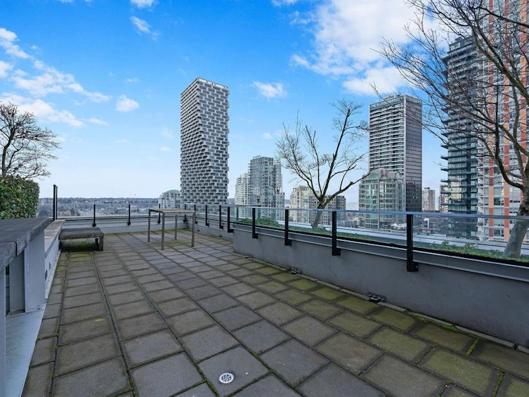 608-1325 Rolston Street, Vancouver, BC, V6B 0M2 - 24