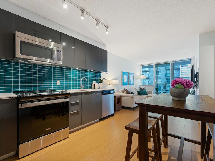 608-1325 Rolston Street, Vancouver, BC, V6B 0M2 - 8