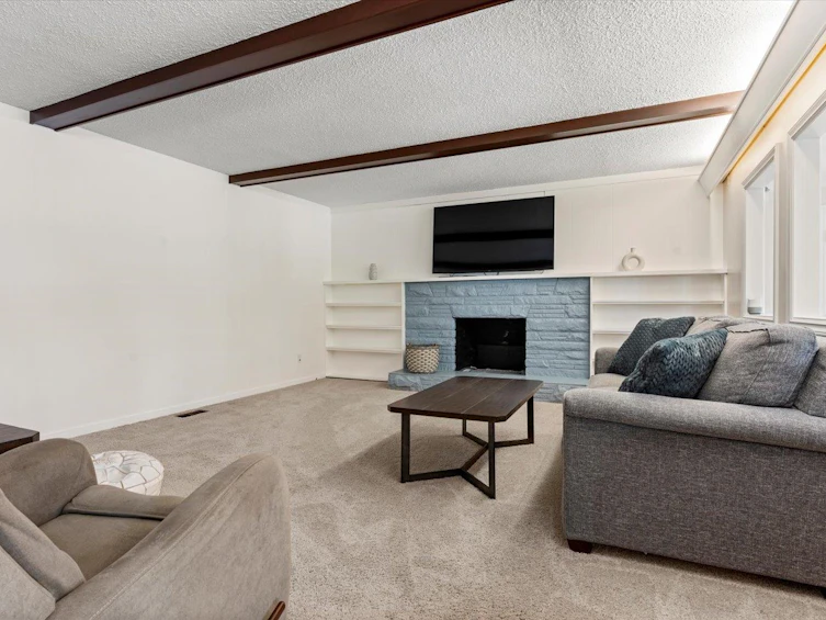 3164 Old Clayburn Road, Abbotsford, BC, V2S 4H3 - 7