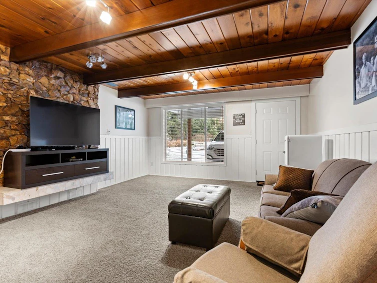 3164 Old Clayburn Road, Abbotsford, BC, V2S 4H3 - 20