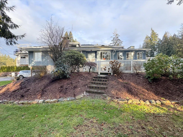 3164 Old Clayburn Road, Abbotsford, BC, V2S 4H3 - 4