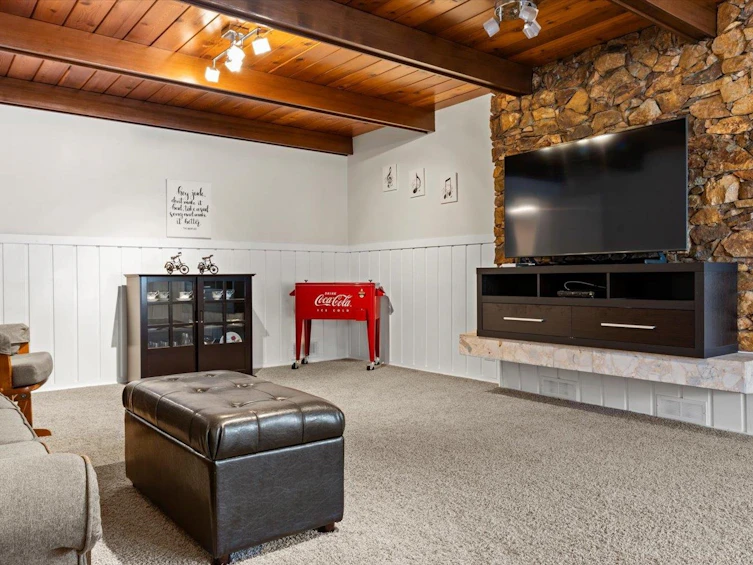 3164 Old Clayburn Road, Abbotsford, BC, V2S 4H3 - 21