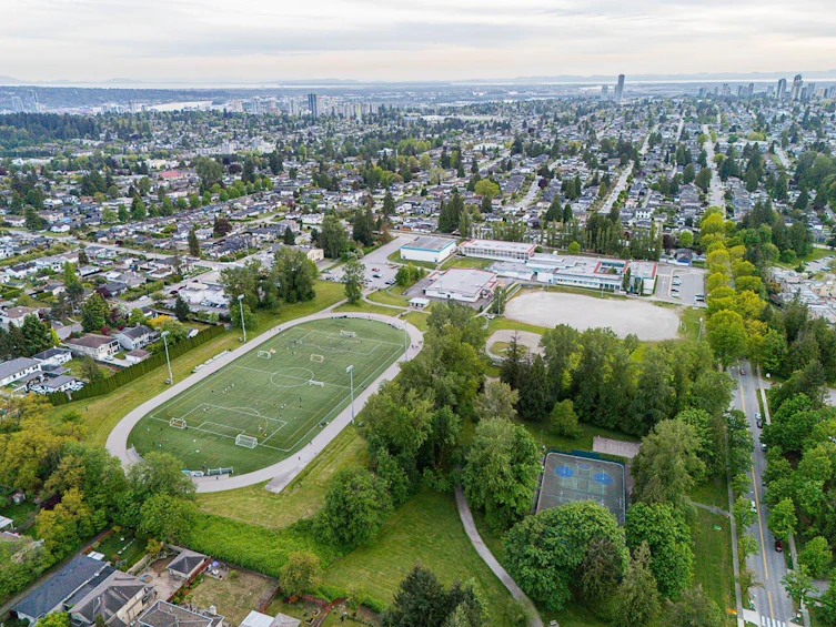 8684 Armstrong Avenue, Burnaby, BC, V3N 2H6 - 39