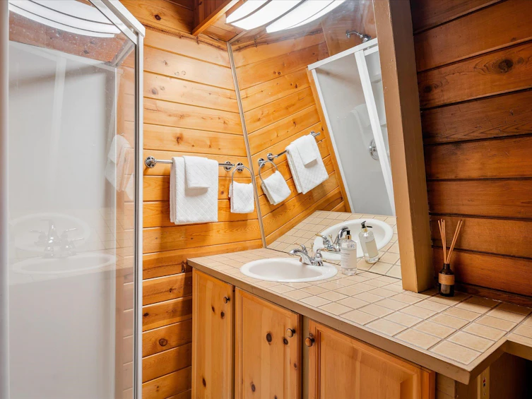 9480 Emerald Drive, Whistler, BC, V8E 0G5 - 23