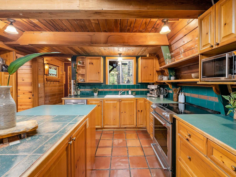 9480 Emerald Drive, Whistler, BC, V8E 0G5 - 10