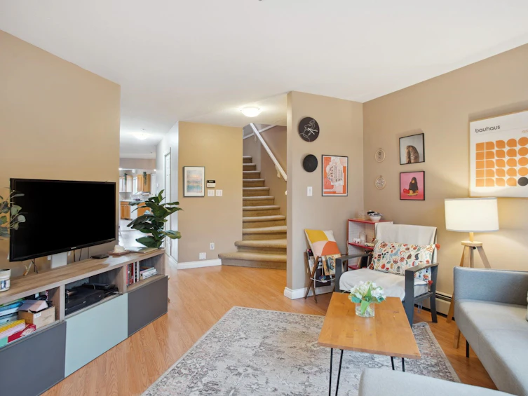 3738 Fraser Street, Vancouver, BC, V5V 4E1 - 3