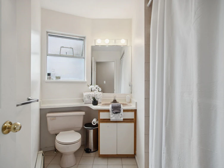3738 Fraser Street, Vancouver, BC, V5V 4E1 - 18