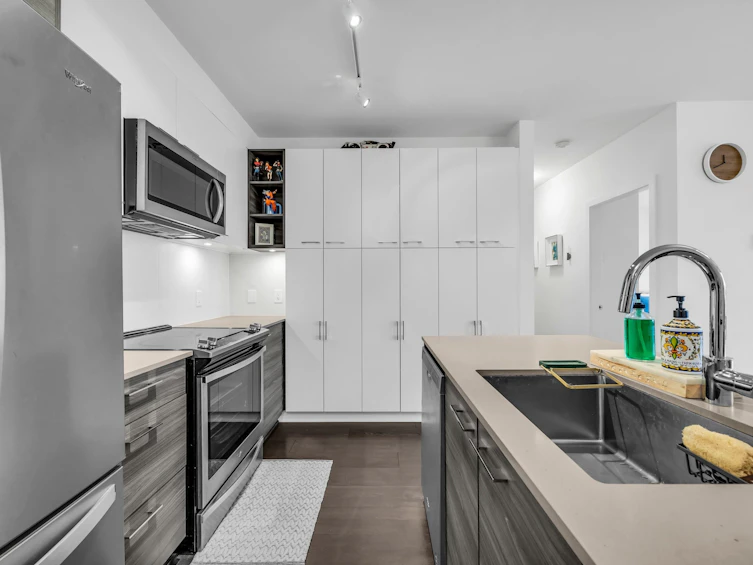 326-13963 105 Boulevard, Surrey, BC, V3T 0M9 - 11