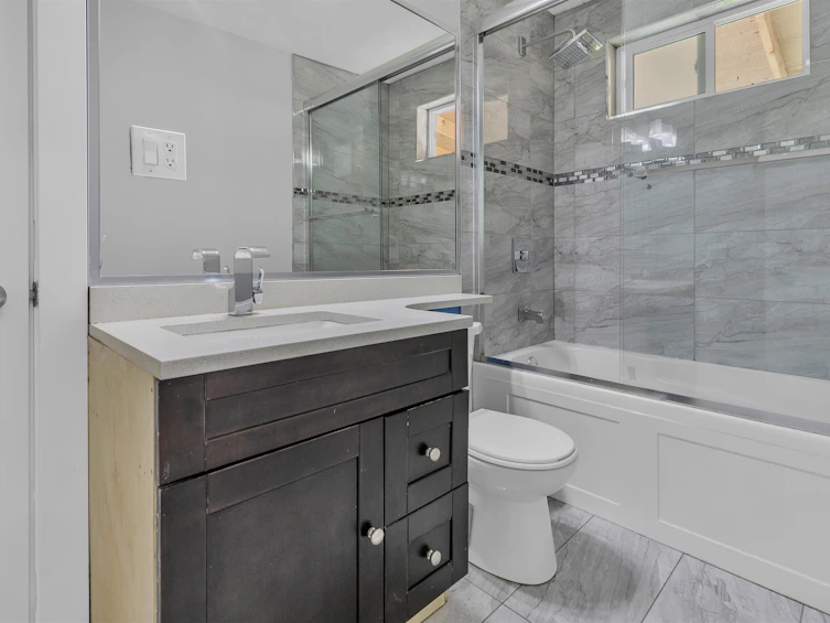 33983 Essendene Avenue, Abbotsford, BC, V2S 2H9 - 14