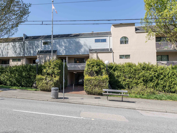 313-975 E Broadway, Vancouver, BC, V5T 1Y3
