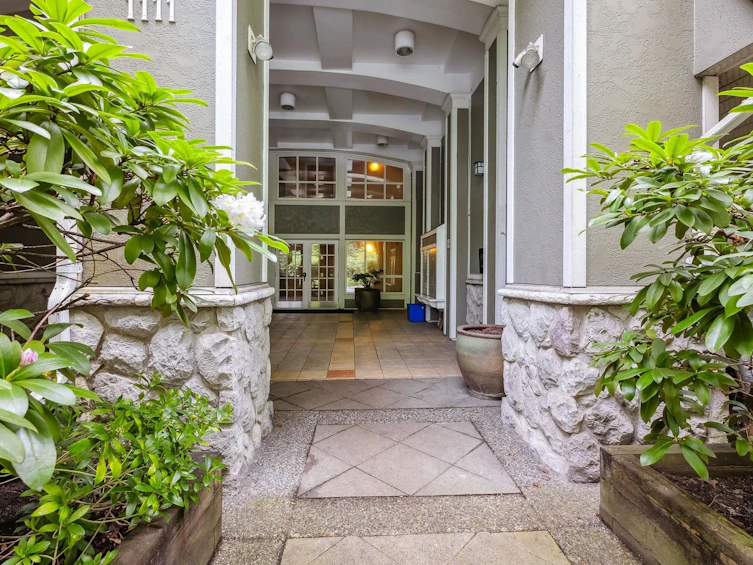 212-1111 Lynn Valley Road, North Vancouver, BC, V7J 3V4 - 27