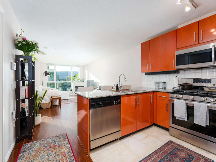 1107-188 E Esplanade, North Vancouver, BC, V7L 4Y1 - 6